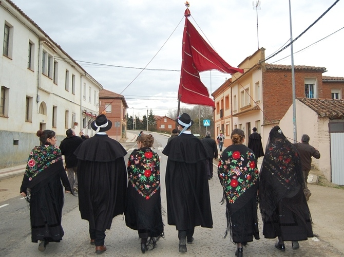 Tradiciones vivas: Las Candelas, buras y veranos